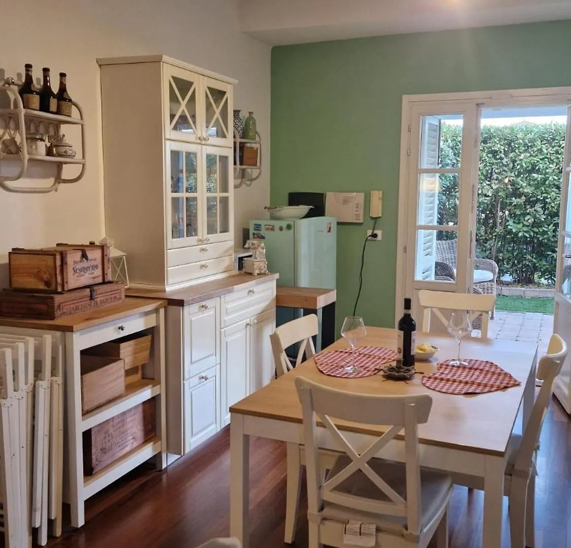 Holiday home Oasi Ardenza La Tua Casa Al Mare A Livorno Villa